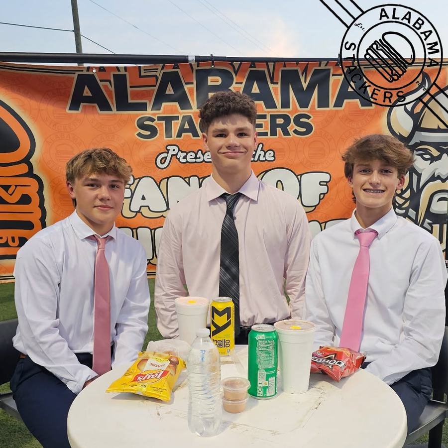 Students in shirts and ties with lunch